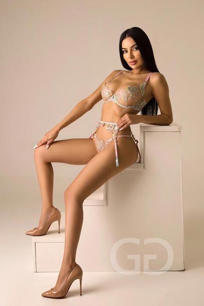 london escorts busty latin girls group sex BELLA